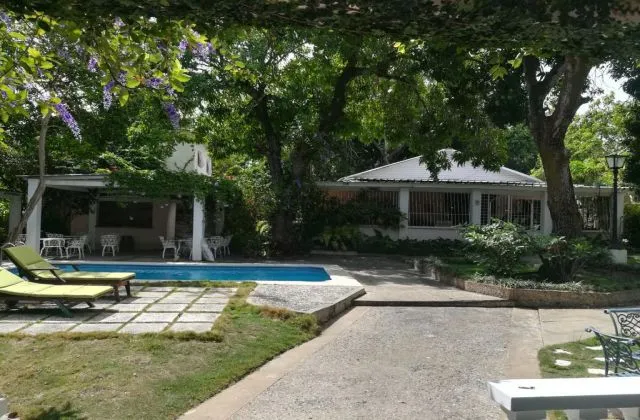 Hotel Villa Carolina Puerto Plata piscina 2